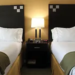 Holiday Inn Express Van Nuys