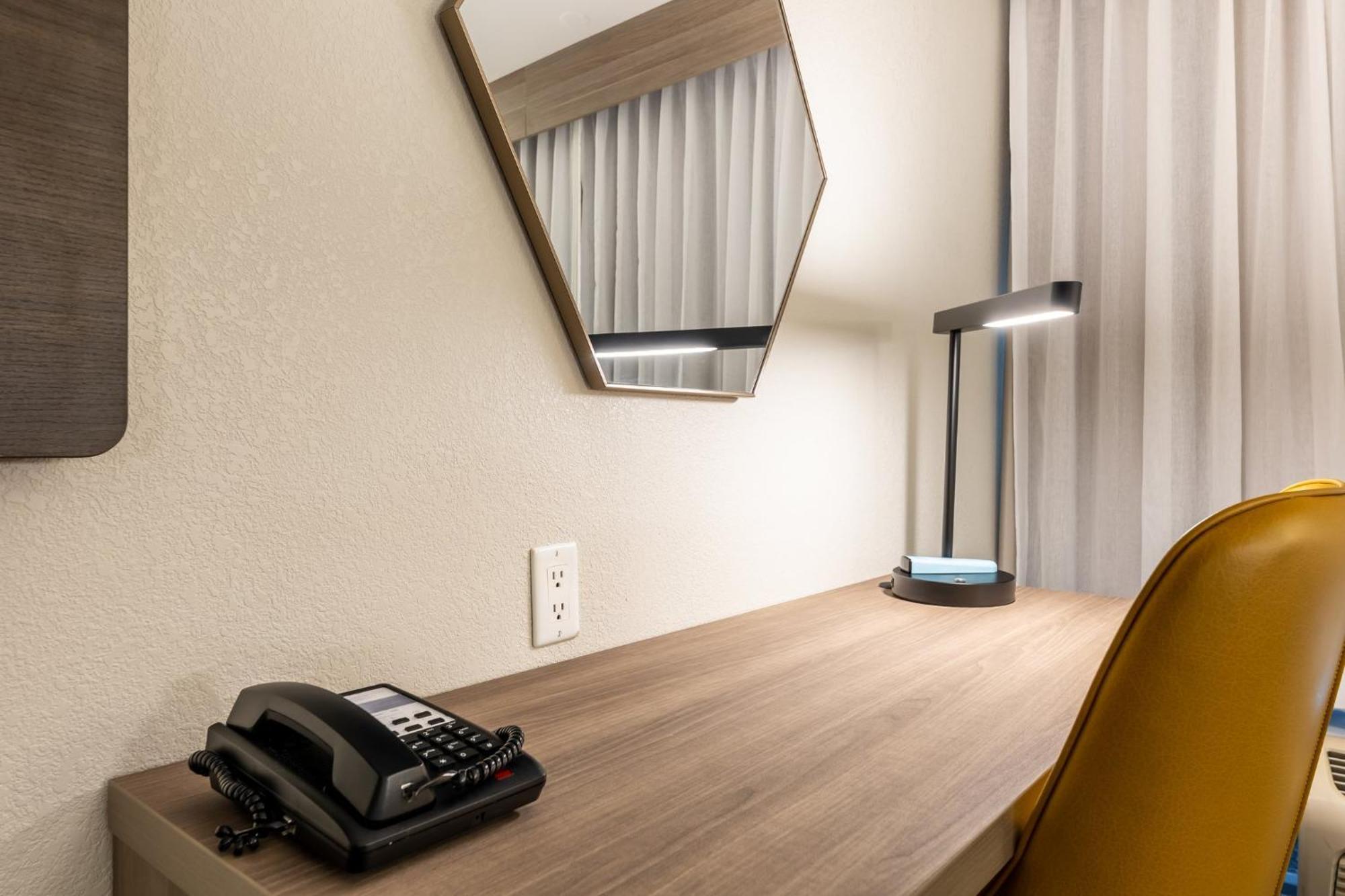 Express Nuys By Ihg 2* Los Ángeles
